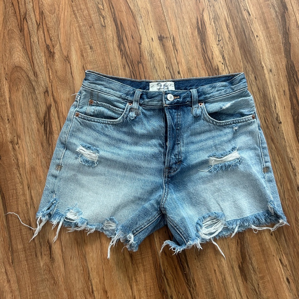 We The Free Light Blue Distressed Jean Shorts 26